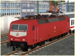 BR 120.1 der DBAG mit orientroter Lackierung und tiefen wei�en Frontlatz in Epoche V