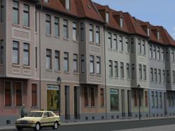 Altbauten mit renovierten Fassaden im EEP-Shop kaufen