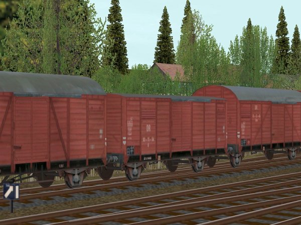 Gedeckte G&uuml;terwagen der DR Set2 Epoche III (SK2460 )