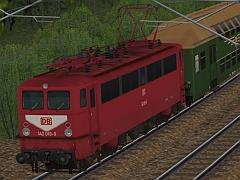 E-Lok 142 019 der DBAG orientrot mit wei�em Latz in Epoche V