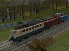 BR 140 423 der DBAG ozeanblau-beige Farbgebung Epoche VI