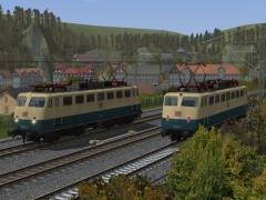E-Loks BR 110.3 der DBAG in ozeanblau-beige in Epoche V